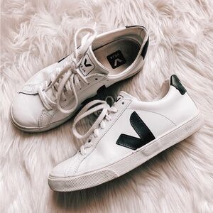 Veja Esplar Sneakers in Black & White